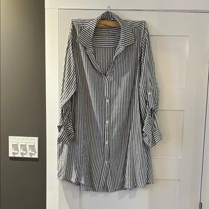 La Vie En Rose Striped Long Button-down Shirt
